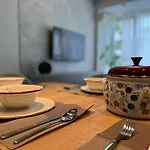 Aia Suites & Apartments