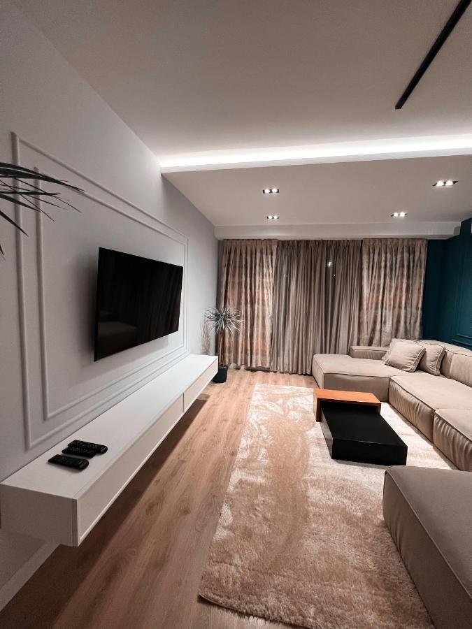 Apartament Aia &