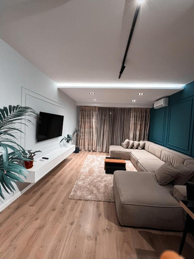 Apartament Aia &