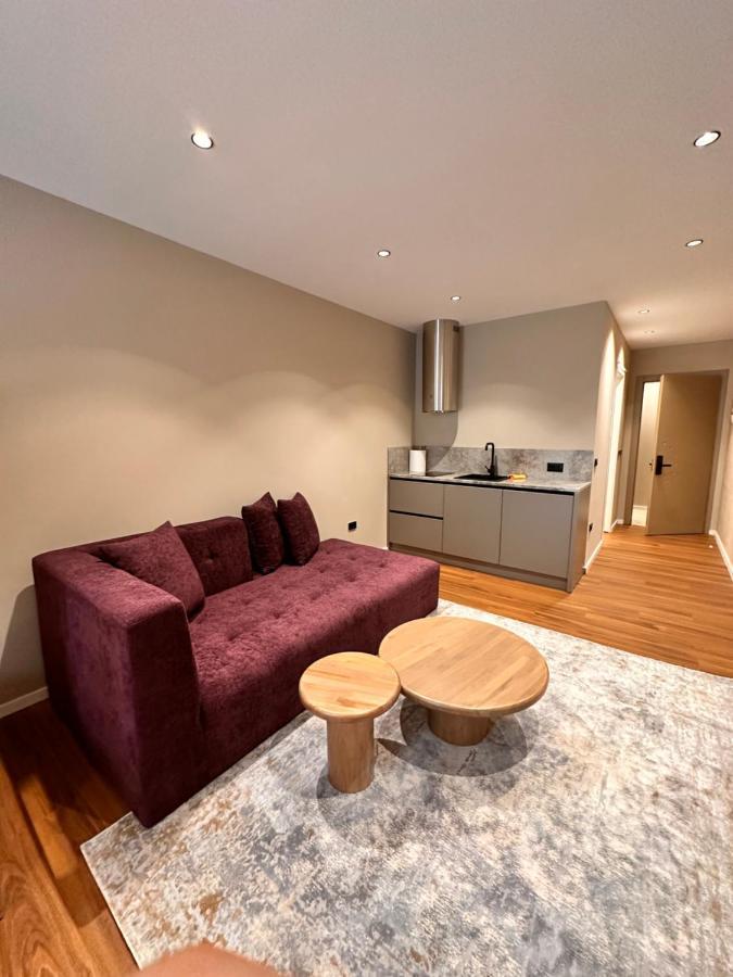 Apartament Aia & *