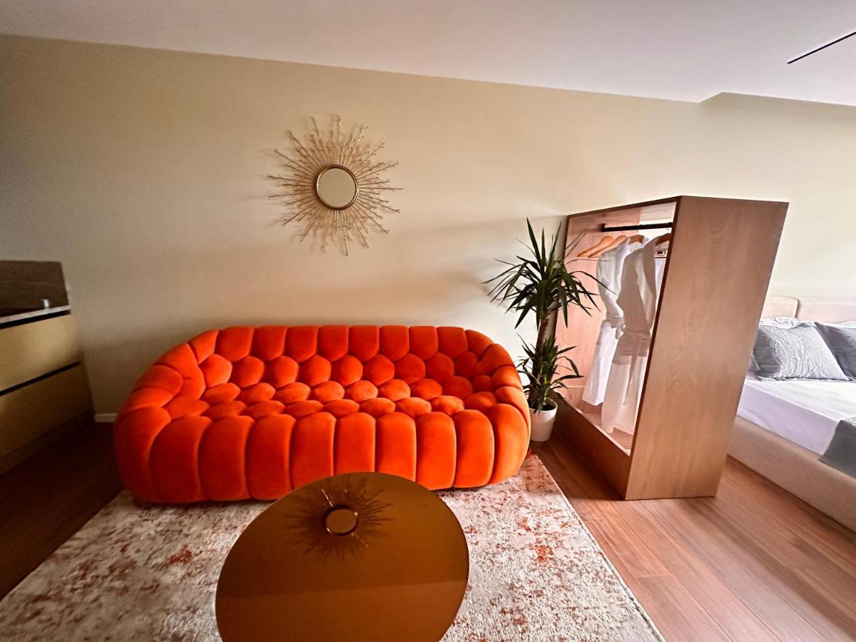 Aia & Apartament Tirana