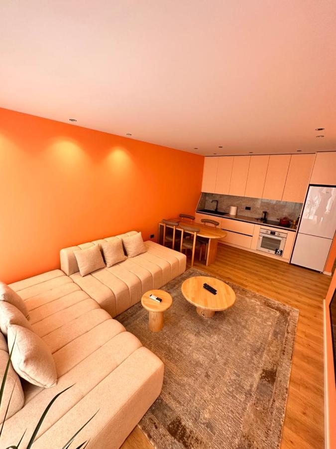 Apartament Aia &